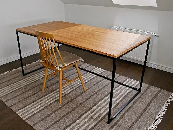 Spisebord Ankona i heltre eik