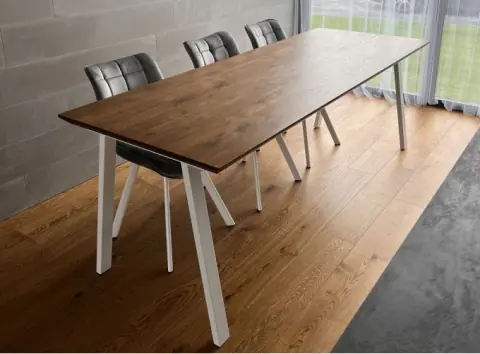 Spisebord Bolognia i heltre eik
