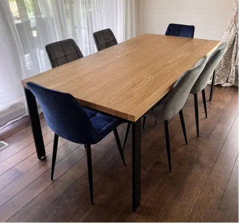 Spisebord Forli i heltre eik