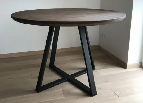 Spisebord Marsala i heltre eik