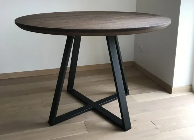 Spisebord Marsala i heltre eik