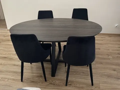 Spisebord Marsala II i heltre eik