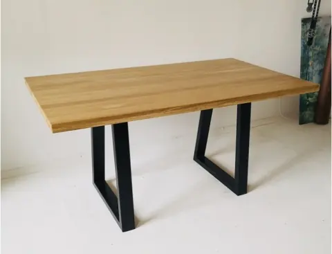Spisebord Neapoli i heltre eik
