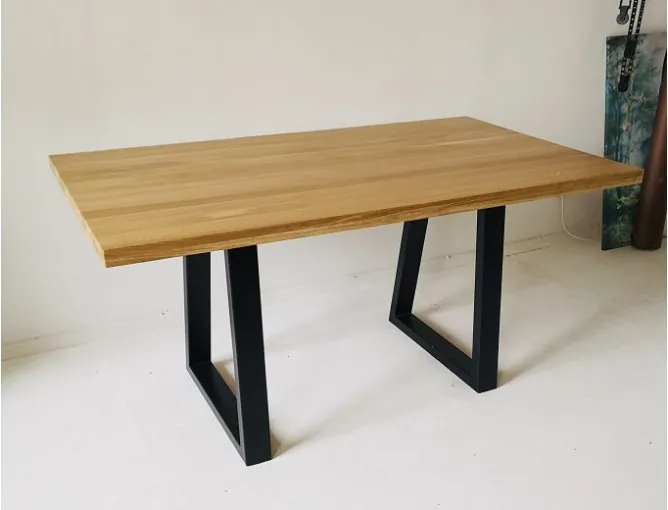 Spisebord Neapoli i heltre eik