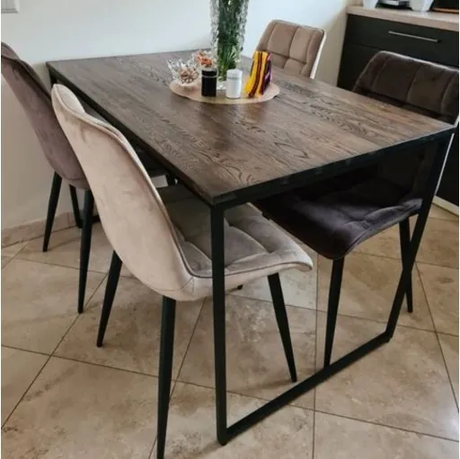Spisebord Parma i heltre eik