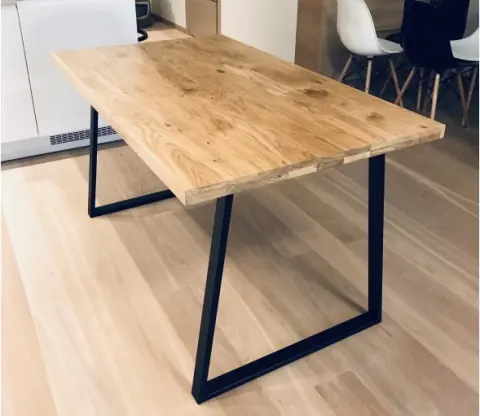 Spisebord Terni i heltre eik