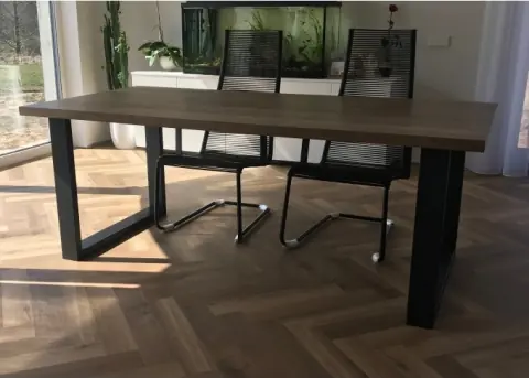 Spisebord Trevizo i heltre eik
